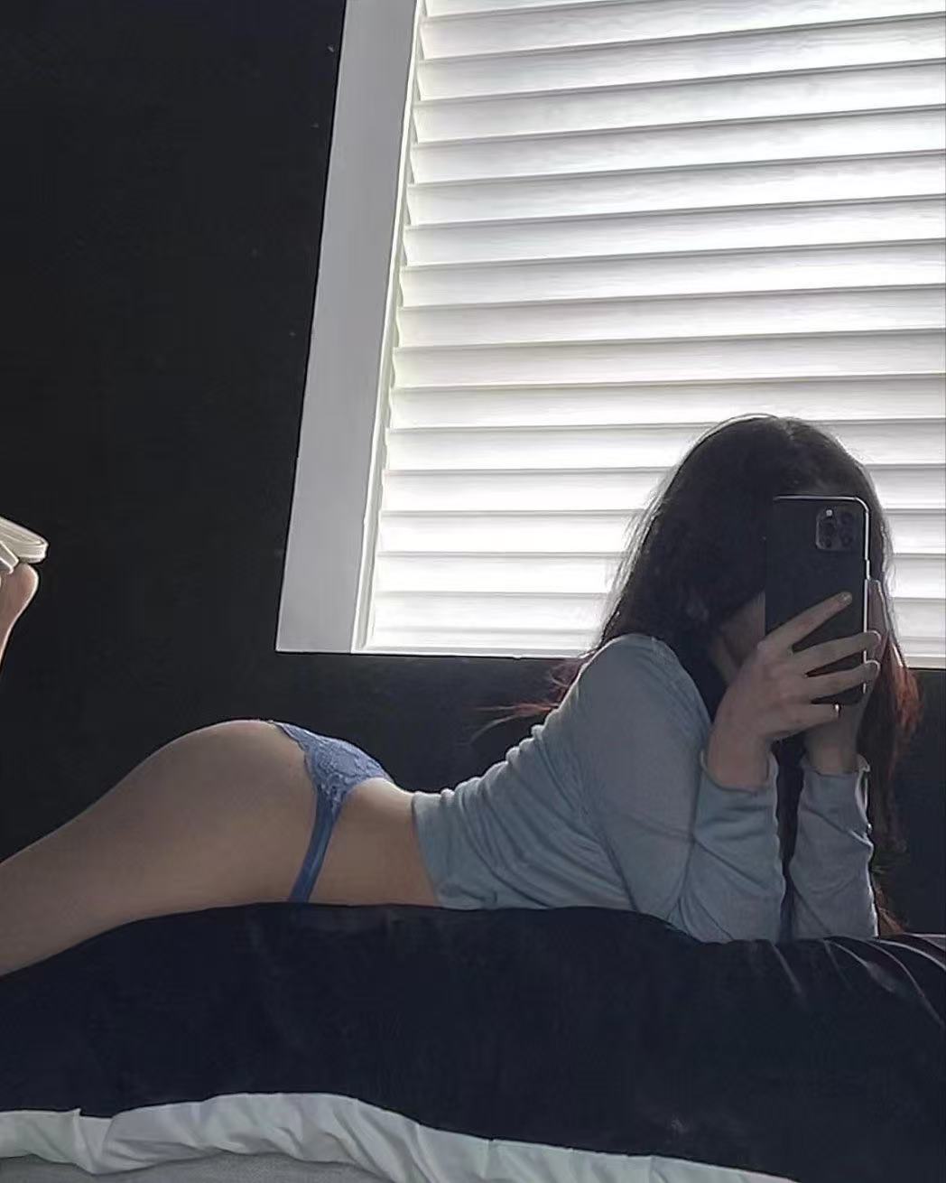 Peach Blossom Village Doctor